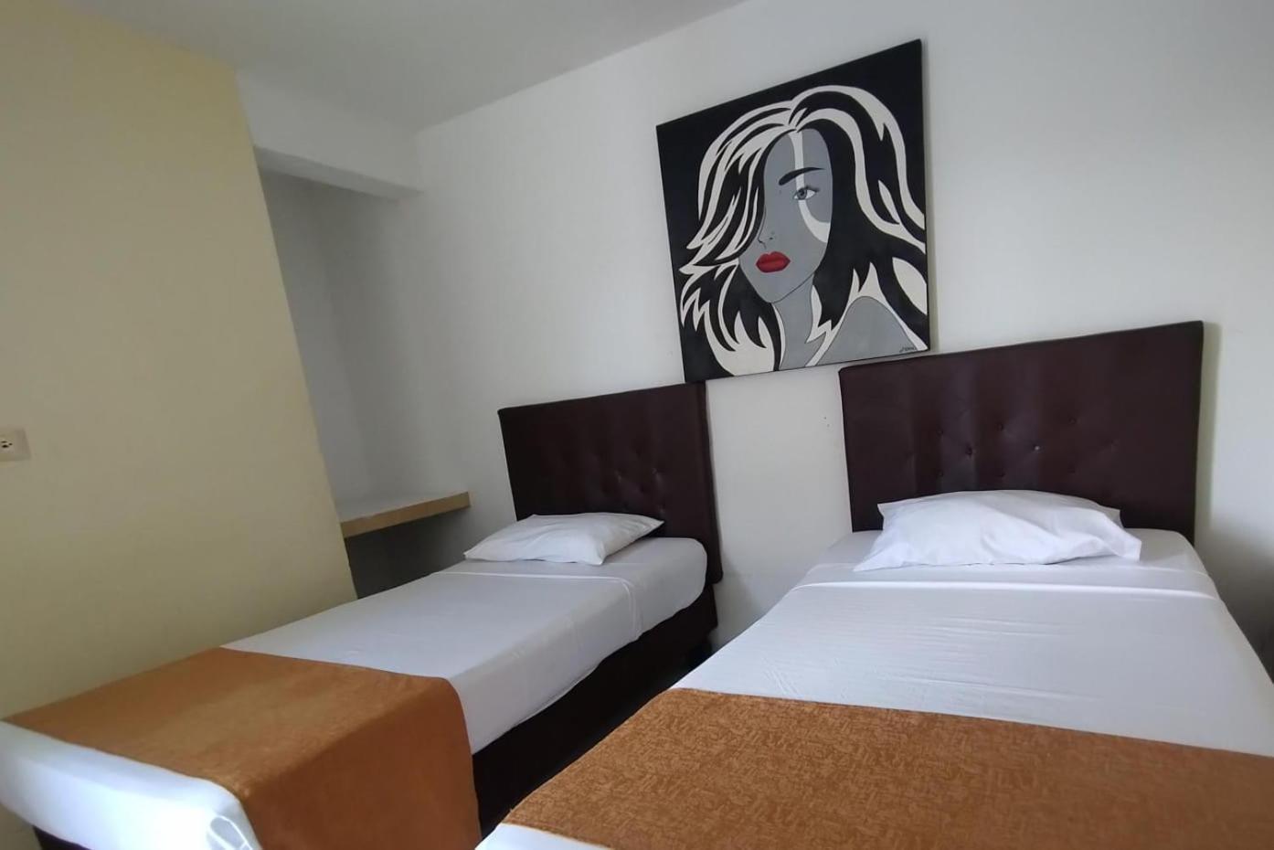 Hotel Parque Del Perro Cali Esterno foto